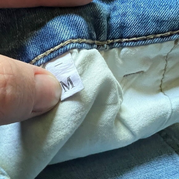 Z Avenue US Women's Cut Off Jean Shorts Size M Medium Light Blue Denim Jeans - Picture 6 of 8